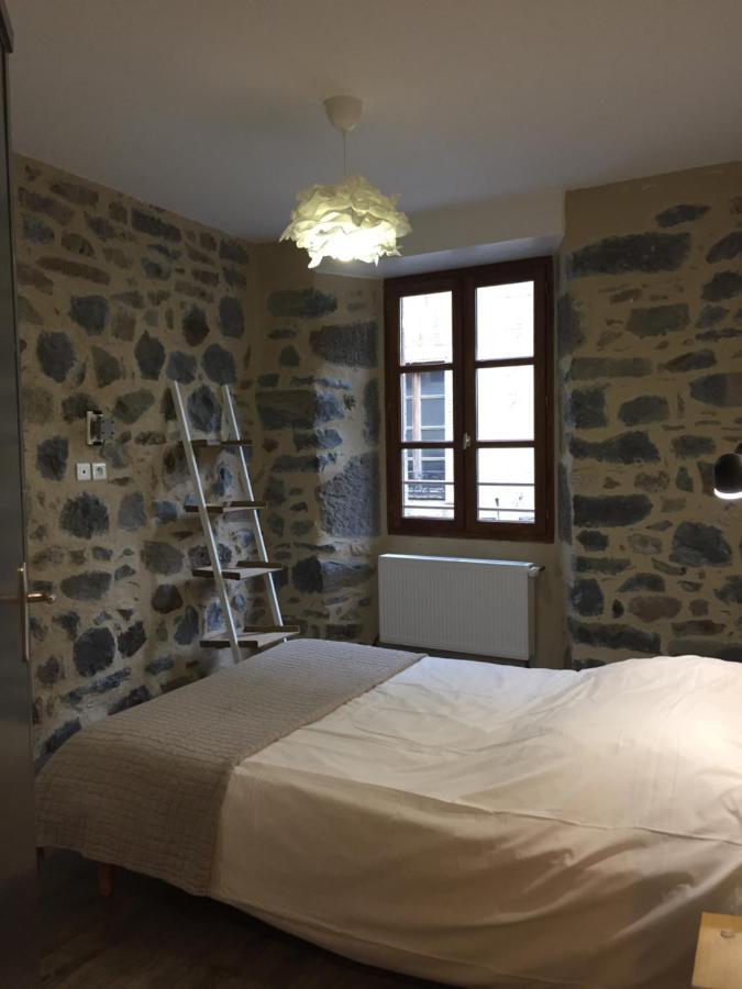 Hôtel Restaurant Le Bardière Laguiole Esterno foto